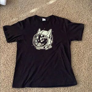black cat graphic tee